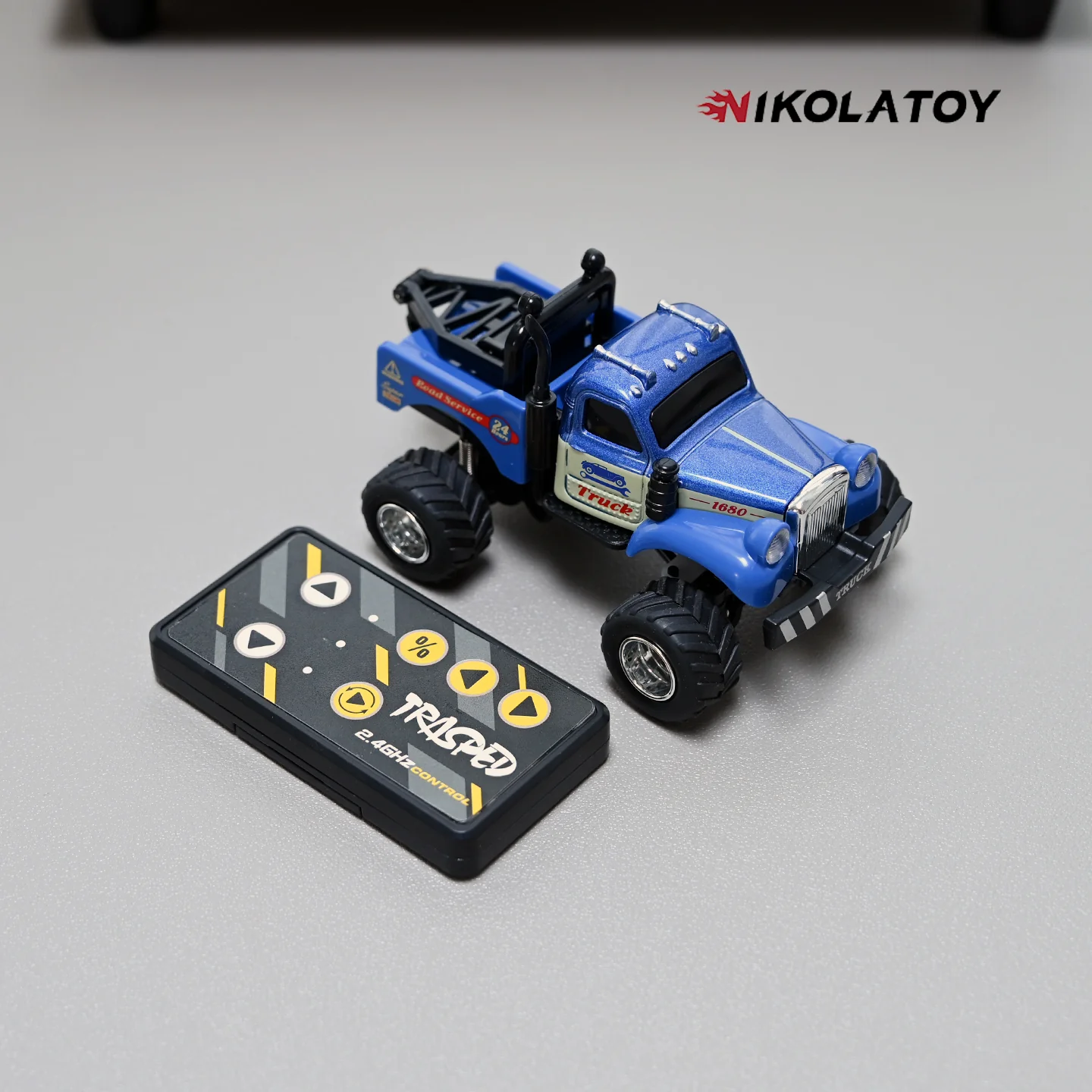 1:64 Roadside Assistance Remote Control Car - Image 2